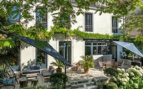 Escale Rochelaise, Gite Urbain Avec Spa Bain Nordique Et Sauna Tonneau